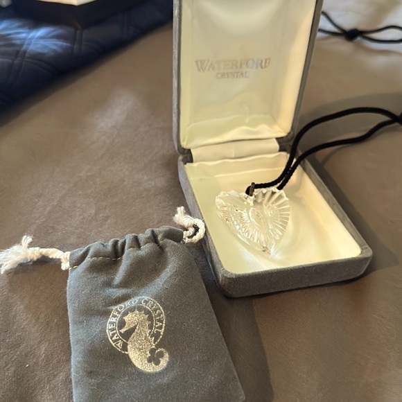 Waterford Crystal Heart Pendant - Picture 1 of 3